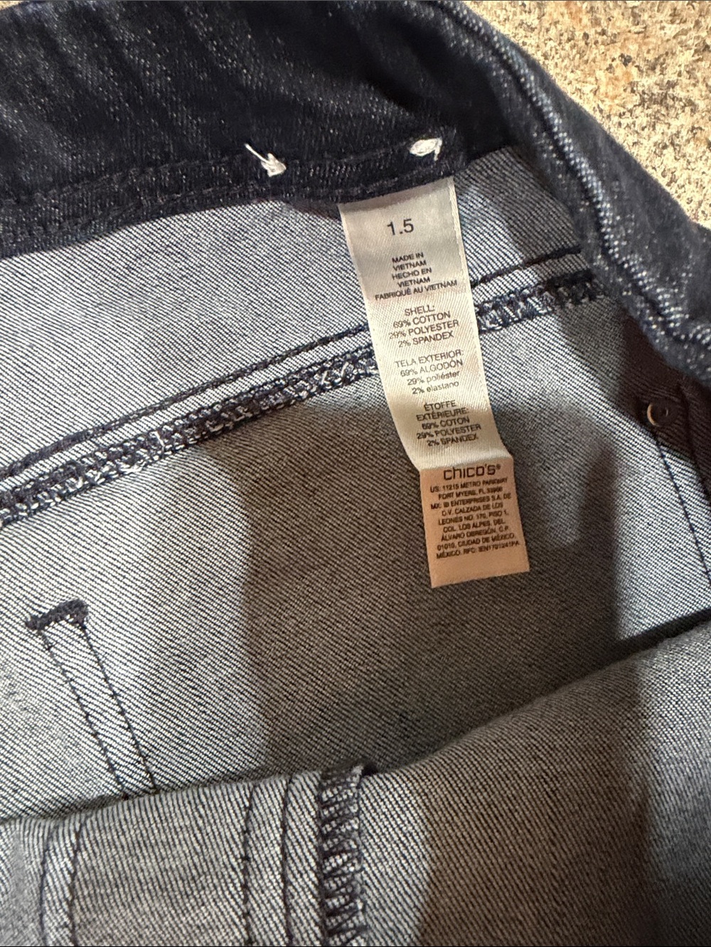 Chico's Dark Blue Ankle-Length Stretch Jeans with Side Buttons size 1.5 (10) - Picture 4 of 7